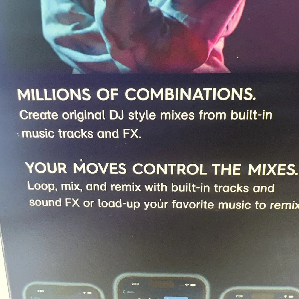RUKUSfx Pro Motion Controlled Music Mixer 120+ Tracks‎ BeatSnap Technology